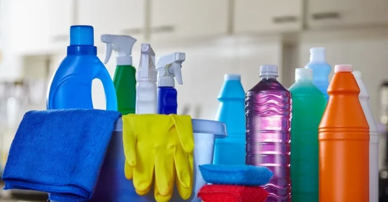 Making liquid laundry soap